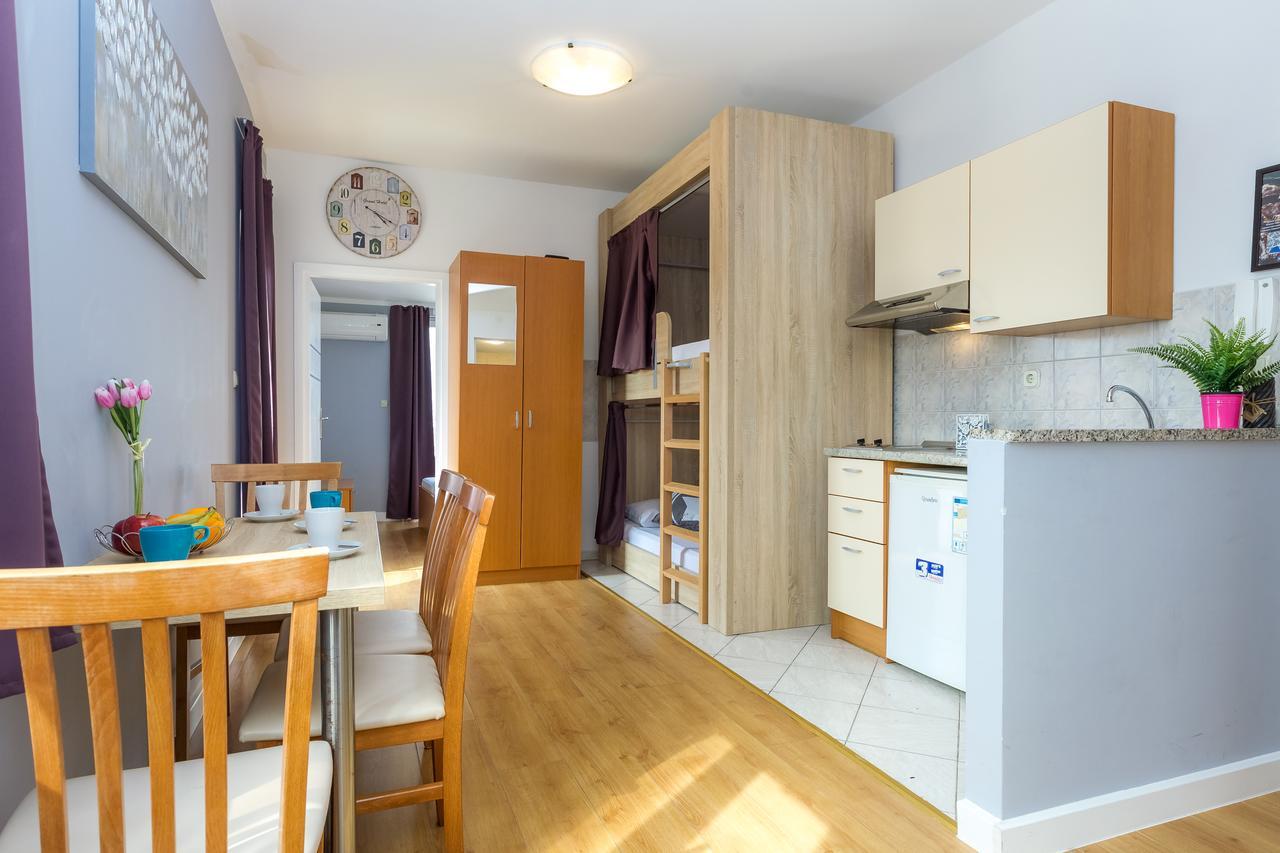 Apartments In City Center Ventus Новалья Экстерьер фото