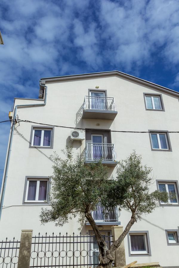 Apartments In City Center Ventus Новалья Экстерьер фото